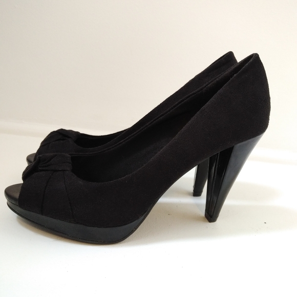 Black, faux suede, peep-toe heels - Picture 7 of 8